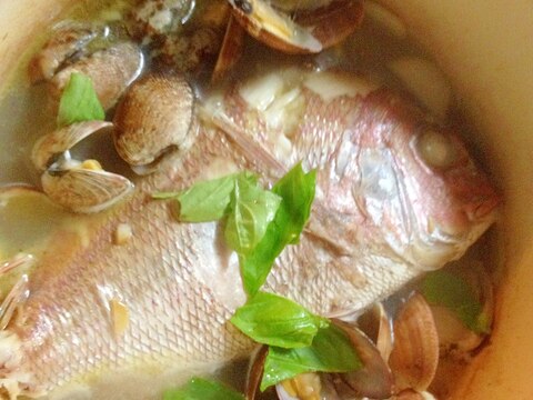 スープ美味！☆鯛とあさりだけアクアッパッツア